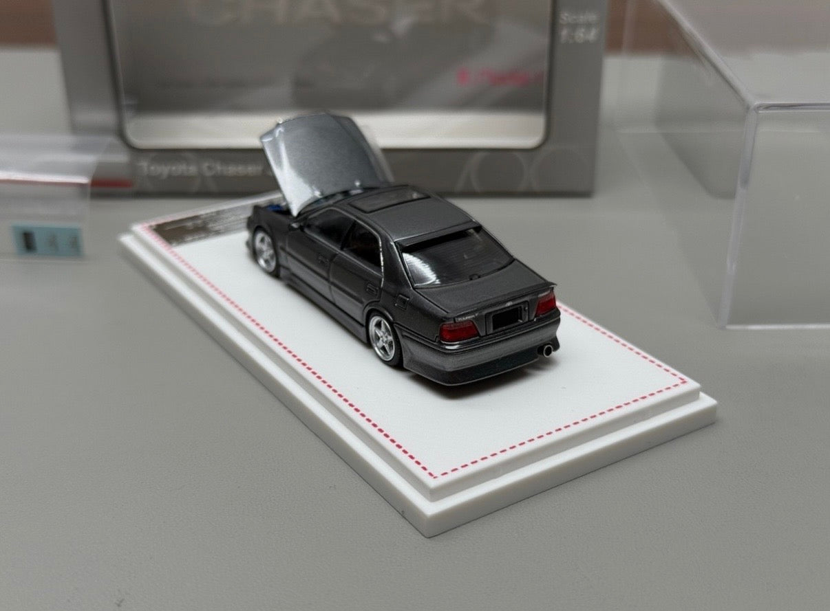 Toyota Chaser (JZX100) *Limited to 999pcs* - Model One 1:64