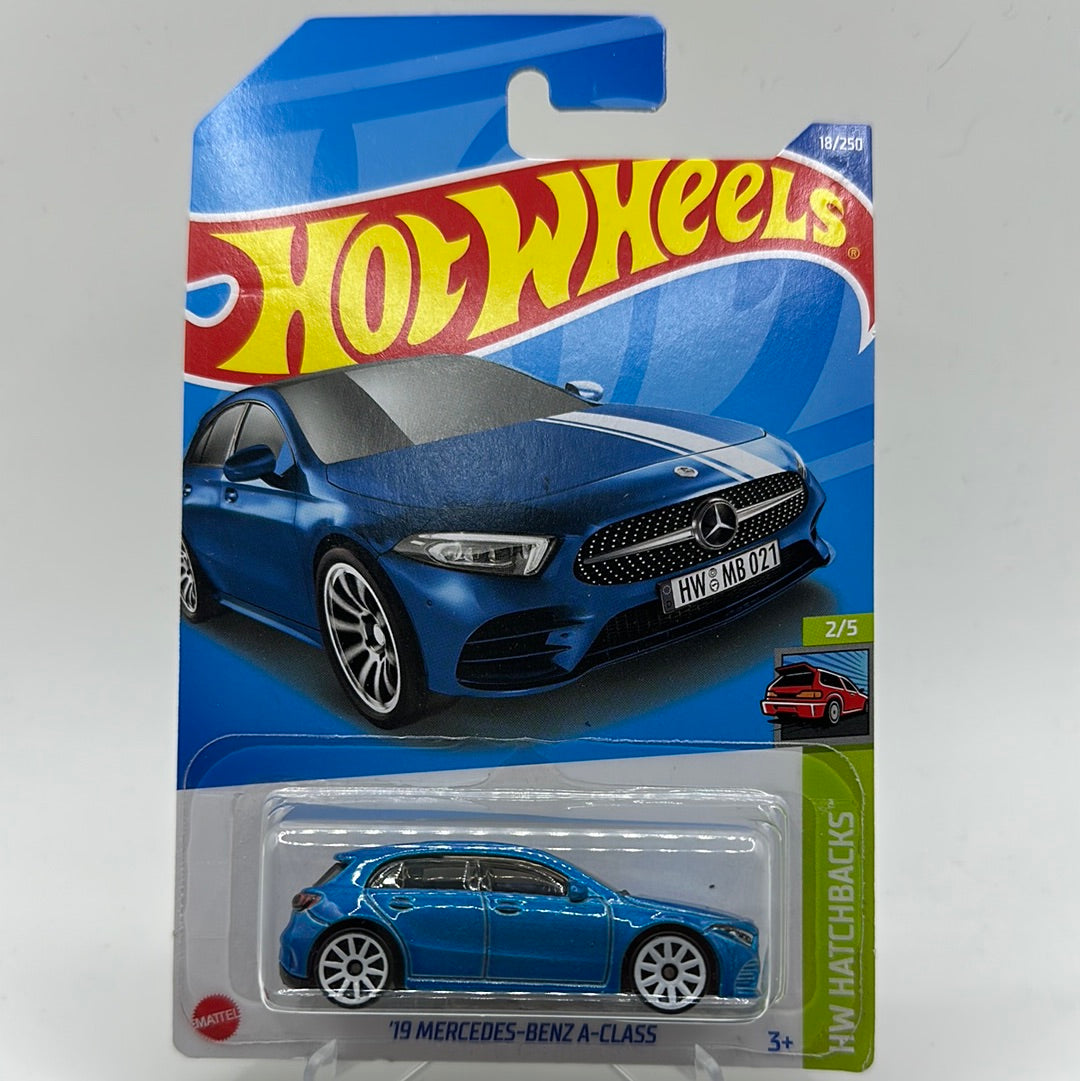 ‘19 Mercedes-Benz A-Class HW Hatchbacks 2/5 Hotwheels Mainline 18/250