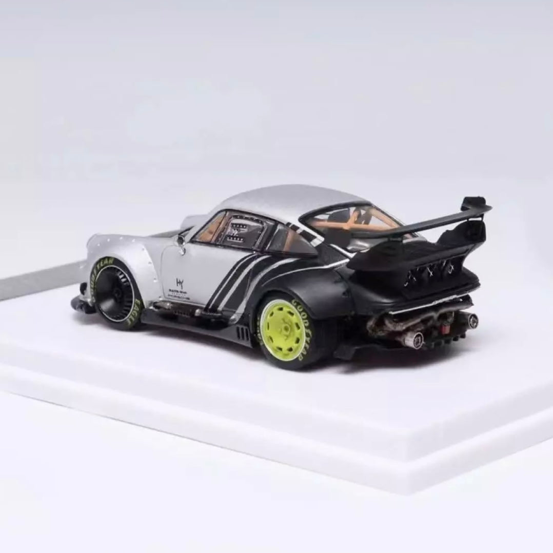 PORSCHE 964 RWB - Limited Edition 771/999 DCM 1:64