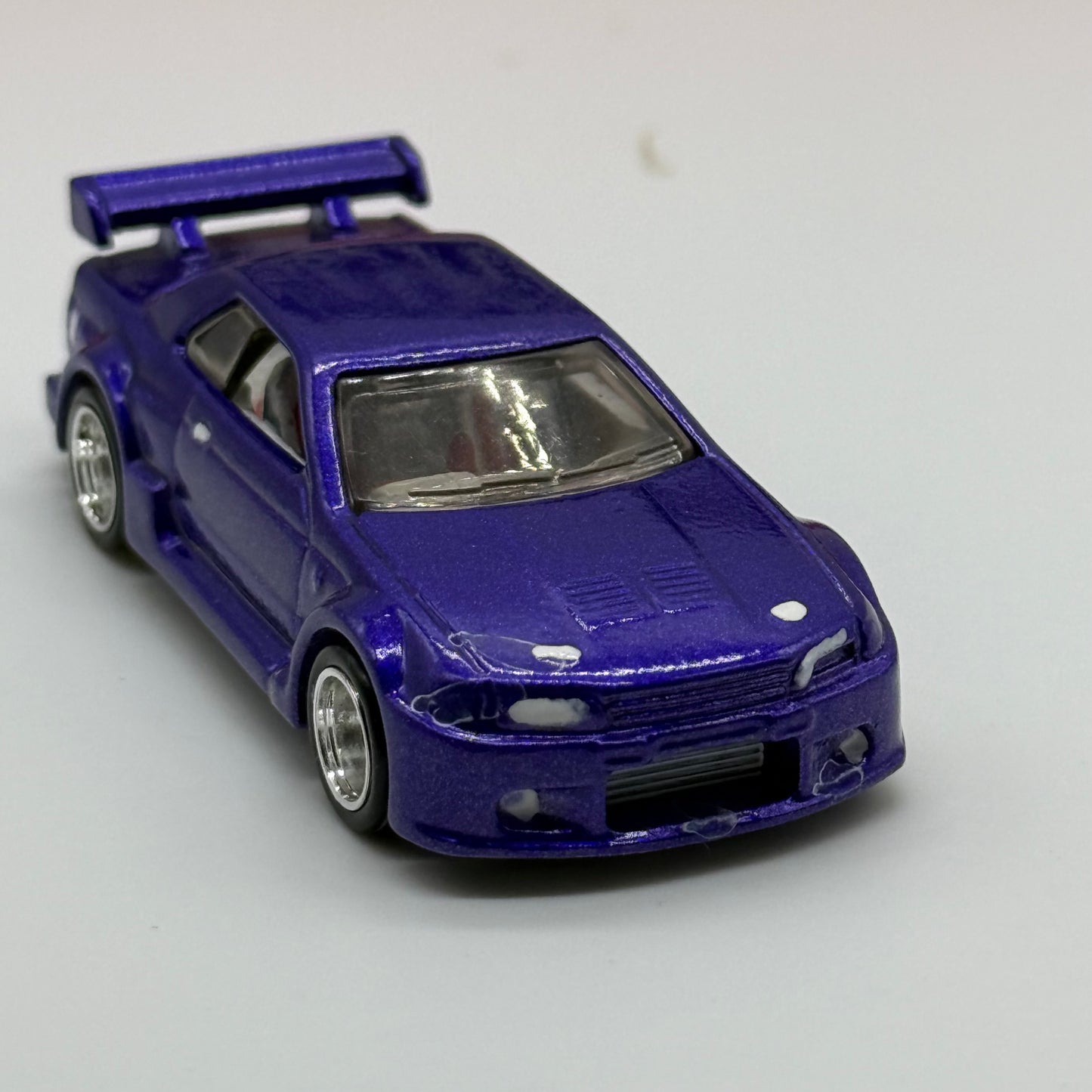 *CUSTOM* Nissan R32 - Paint Smudge on Front (Refer to photos)