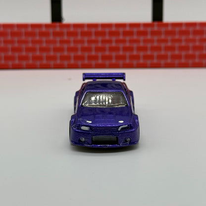 *CUSTOM* Nissan R32 - Paint Smudge on Front (Refer to photos)