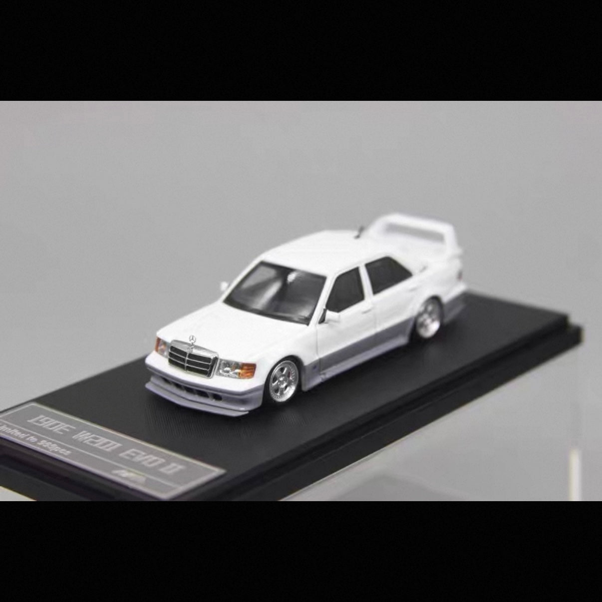 Mercedes-Bens 190E Evo II W201 - HKM 1:64