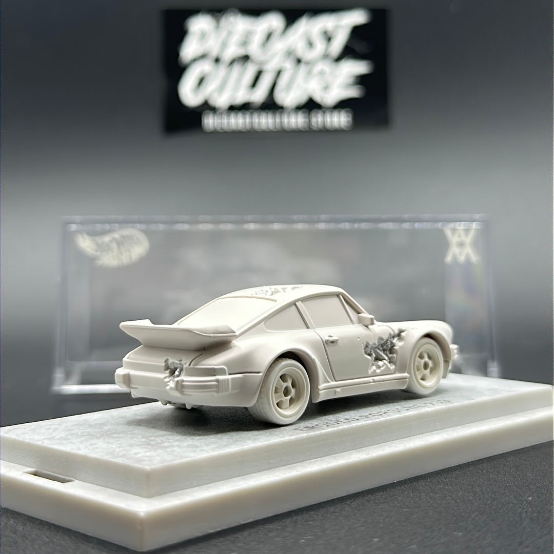 Eroded Porsche 930 Hotwheels x Daniel Arsham - Mattel Creations