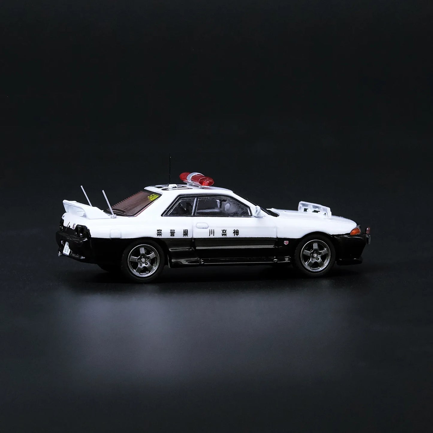 Nissan Skyline GT-R (R32) KANAGAWA-KENKEI Japanese Police car INNO64