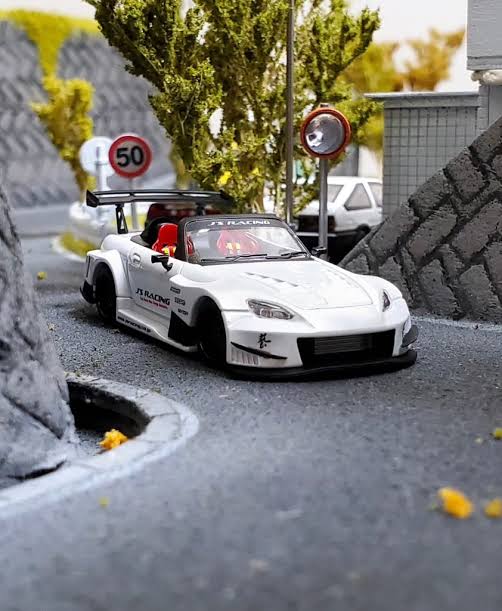 Custom Honda S2000 JS Racing White w/ Opening Hood Micro Turbo 1:64