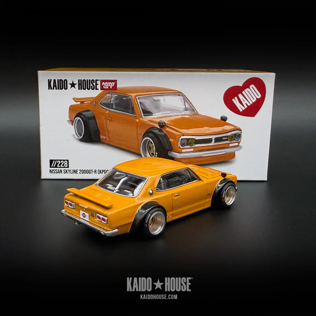 Nissan Skyline 2000GT-R (KPGC10) Kaido Street V2 - Kaido House x MiniGT