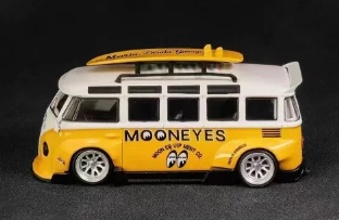 Mooneyes Volkswagen T1 Kombi 1:64 Scale Lang Feng